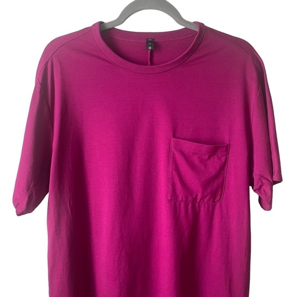 lululemon Fundamental Pocket T-Shirt In Magenta Purple Medium - Picture 2 of 6